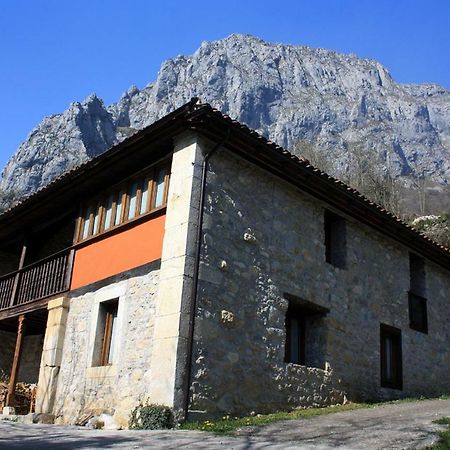 Hotel Rural Llerau Ponga Bagian luar foto