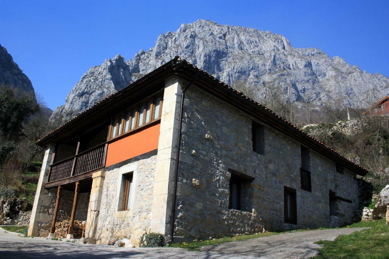 Hotel Rural Llerau Ponga Bagian luar foto