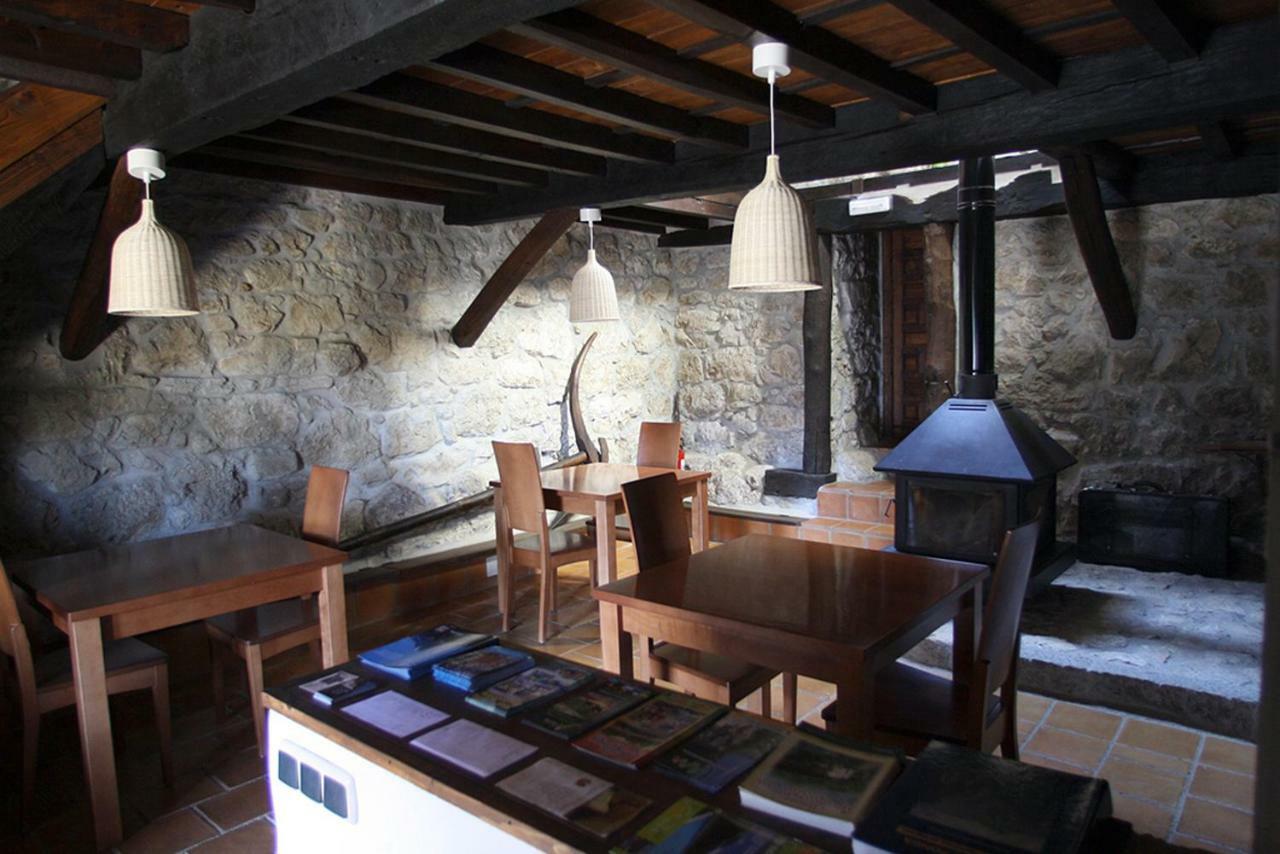 Hotel Rural Llerau Ponga Bagian luar foto