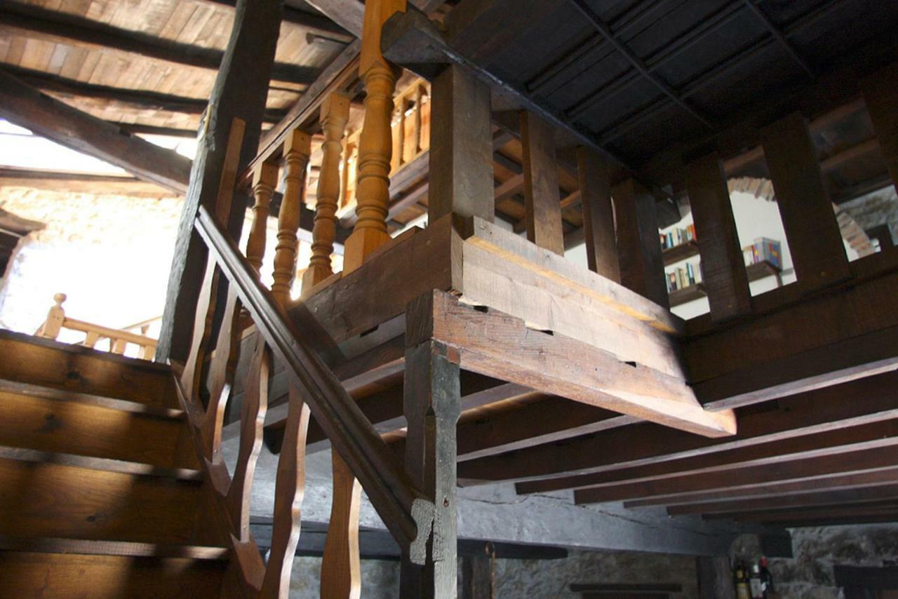 Hotel Rural Llerau Ponga Bagian luar foto